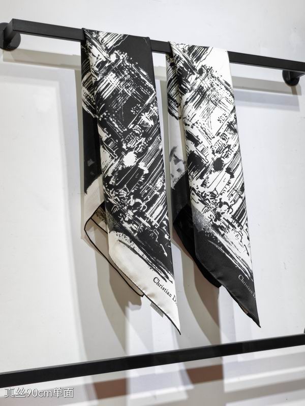 Dior silk scarf 90X90cm E021310